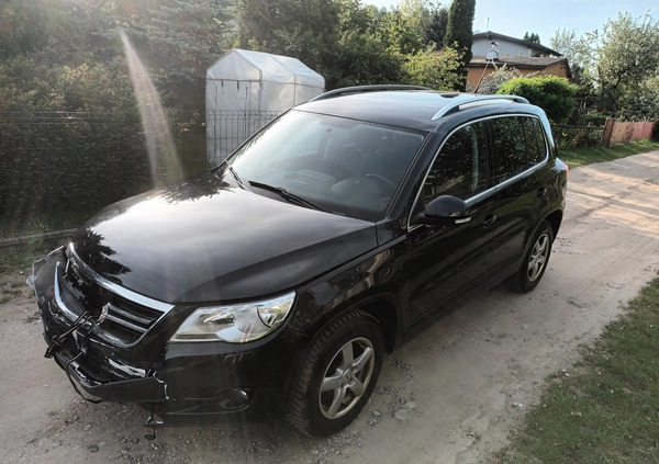 Volkswagen Tiguan cena 24900 przebieg: 216000, rok produkcji 2010 z Chojnice małe 37